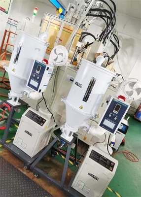 Trockner mit Heißluftentfeuchtung aus Kunststoff mit 4-48 KW Heizleistung