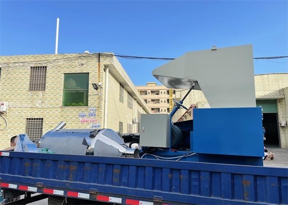 Gray Central Granulating Granulator Plastic, der Reißwolf-Maschinen-hohe Geschwindigkeit aufbereitet