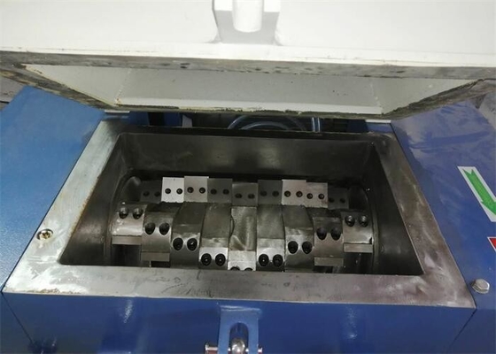 Gray Central Granulating Granulator Plastic, der Reißwolf-Maschinen-hohe Geschwindigkeit aufbereitet