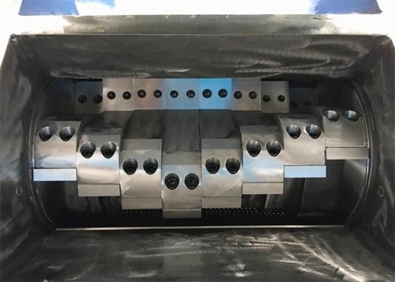 Gray Central Granulating Granulator Plastic, der Reißwolf-Maschinen-hohe Geschwindigkeit aufbereitet