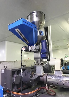 Pneumatischer Plastikmischmaschine Masterbatch-Farbzusatz-volumetrischer Dosierer