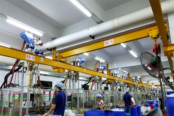 Plastikmischmaschine-volumetrischer Dosierer Masterbatch für Spritzen