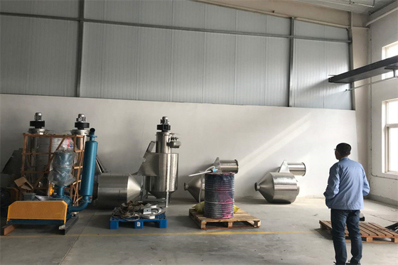 Automatisiertes zentralisiertes Fütterungssystem mit einer Kapazität von 500 bis 2000 kg für die Trocknung von Kunststoffen