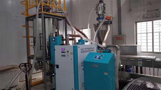 ISO-Standard Entfeuchtungs-Hopper-Trockner Kapazität 40-16000L 4-40 Kw Wärmeleistung